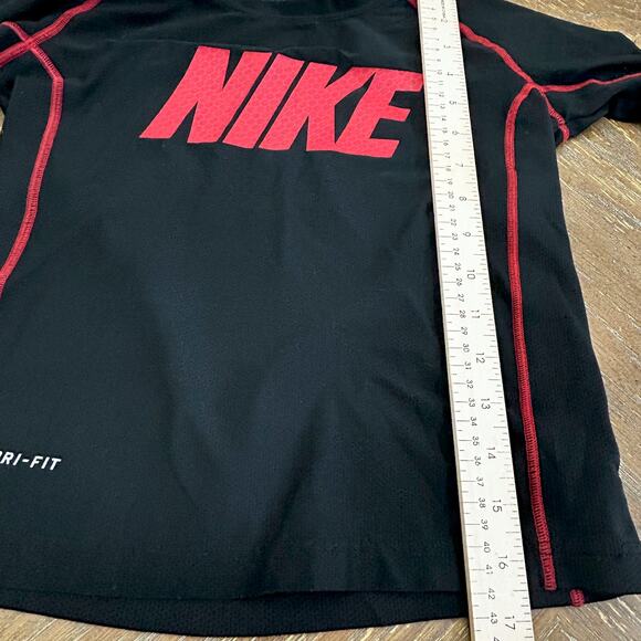 Nike Dri-Fit Kids Long Sleeve Athletic Shirt Sz 6 Black Red Sports Practice - Picture 8 of 8